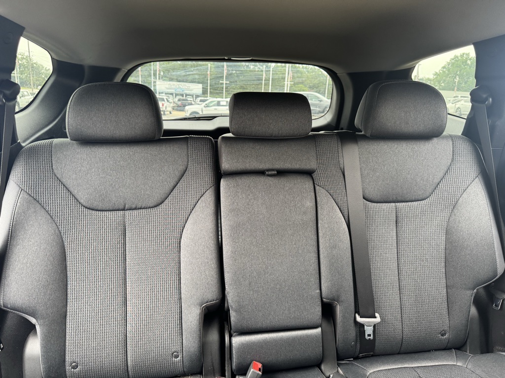 2020 Hyundai Santa Fe SEL photo 4