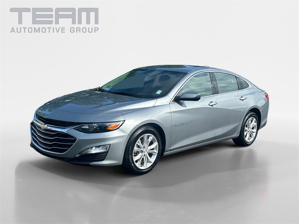 2024 Chevrolet Malibu 1LT photo 3
