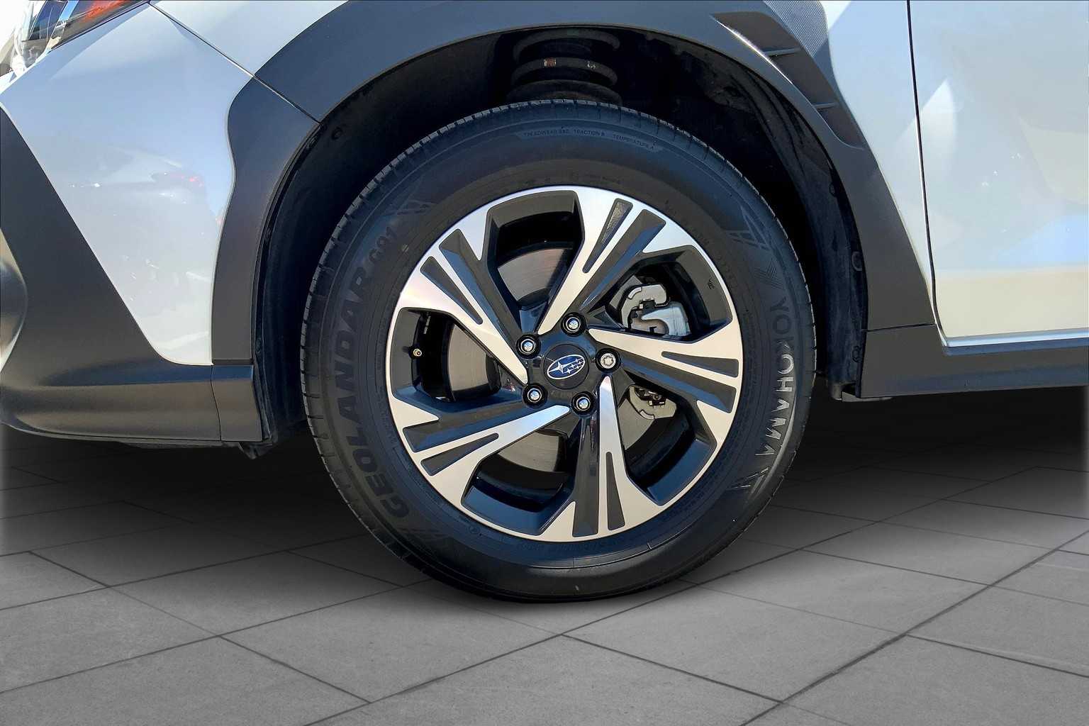 2024 Subaru Crosstrek Premium photo 9
