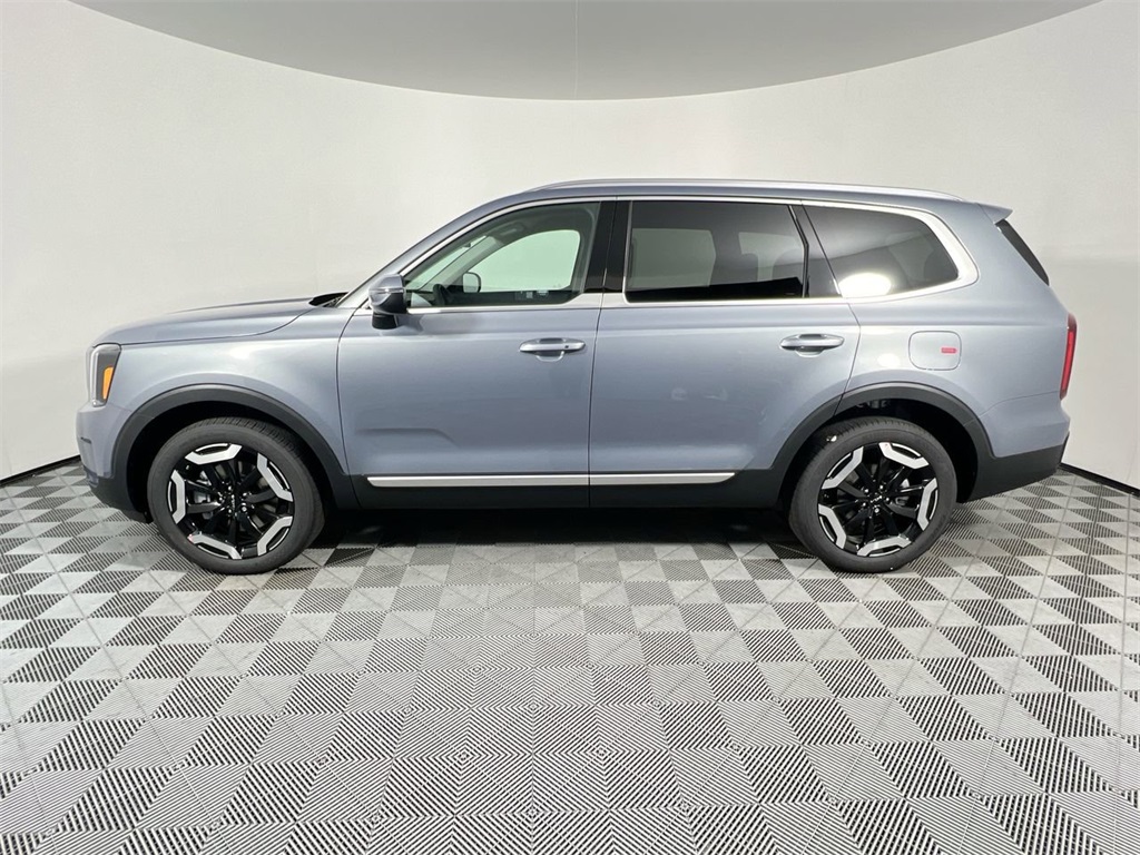 2025 Kia Telluride S photo 4