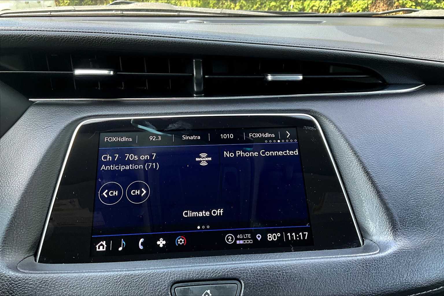 2022 Cadillac XT4 Luxury photo 30