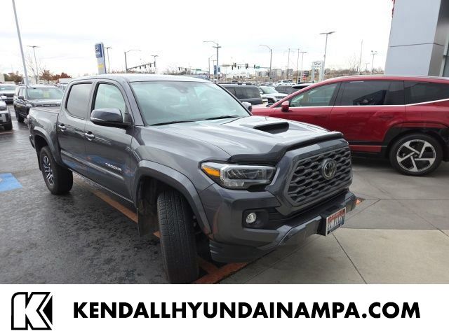 2023 Toyota Tacoma TRD Sport's photo