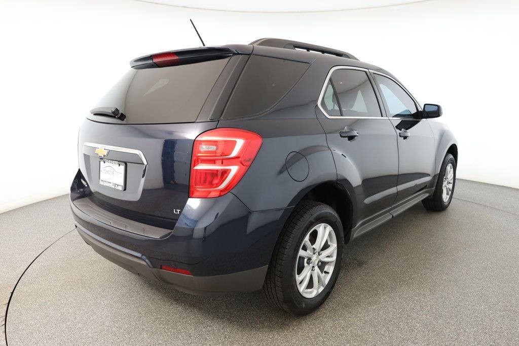 2017 Chevrolet Equinox LT photo 4
