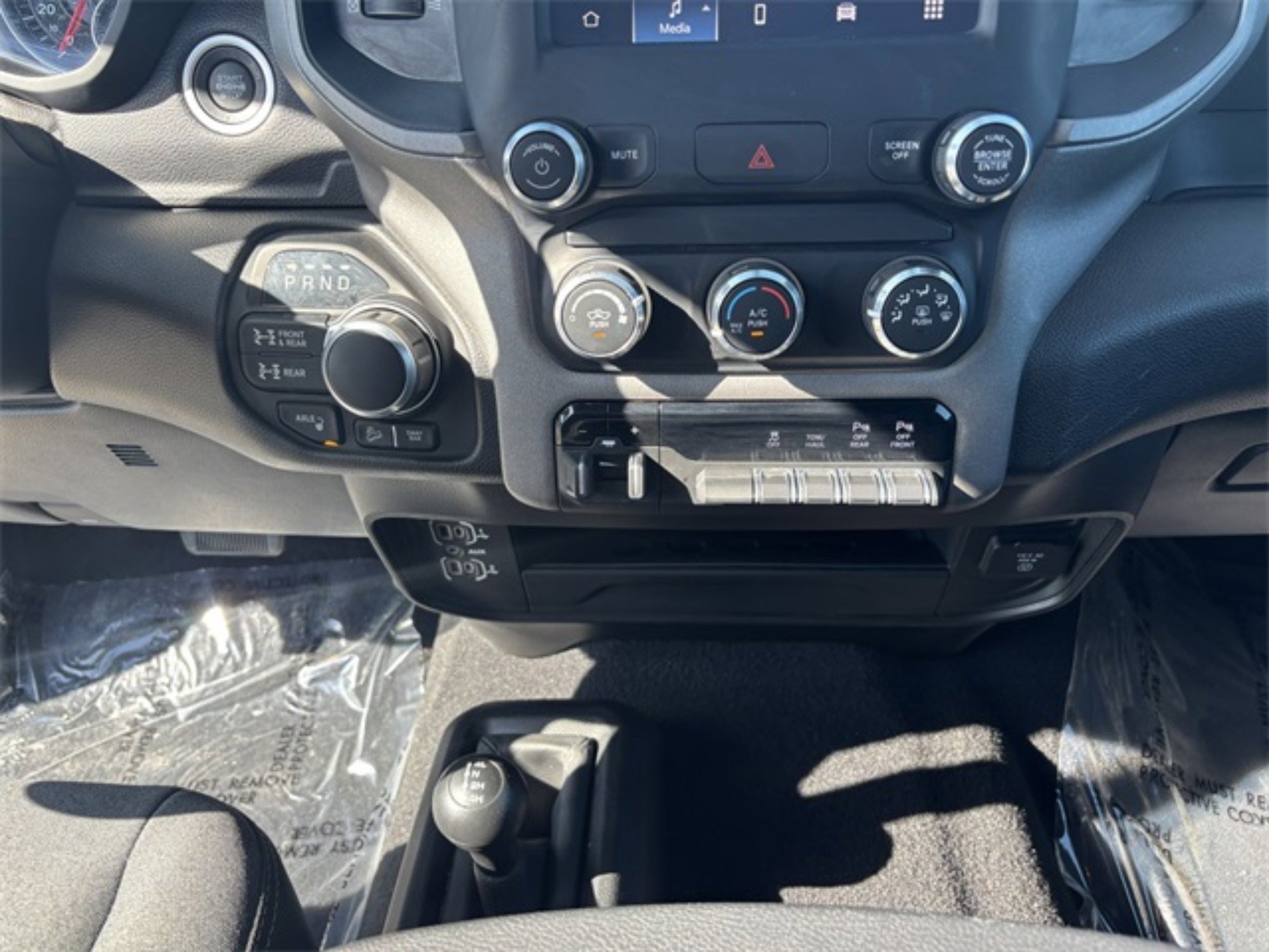 2024 Ram 2500 Tradesman photo 15
