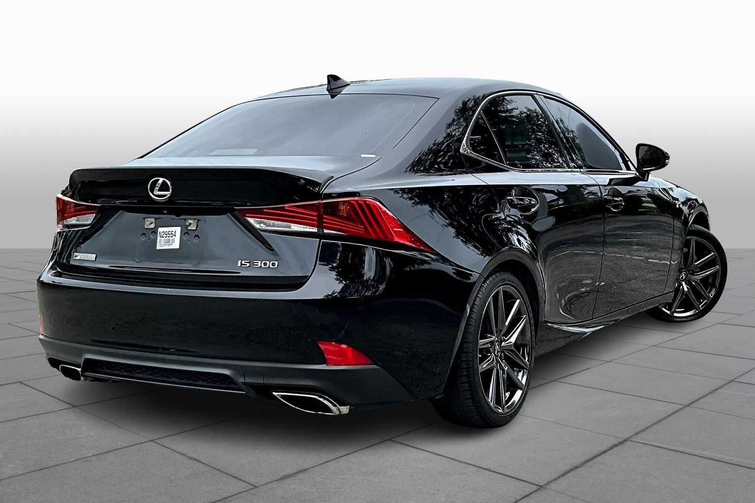 2020 Lexus IS 300 F SPORT photo 11