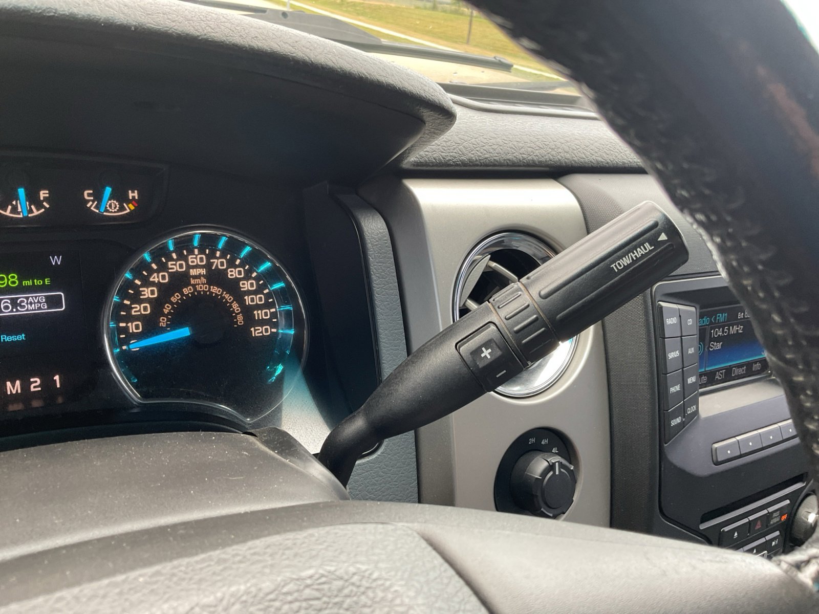 2013 Ford F-150 XLT photo 22