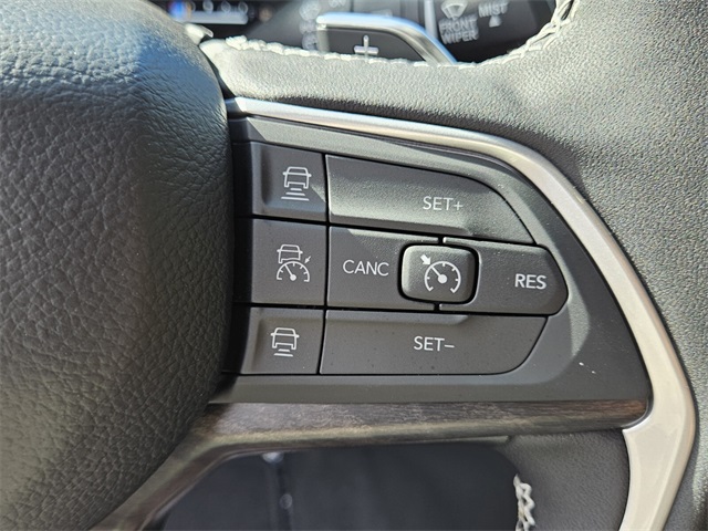 2025 Jeep Grand Cherokee Limited photo 25