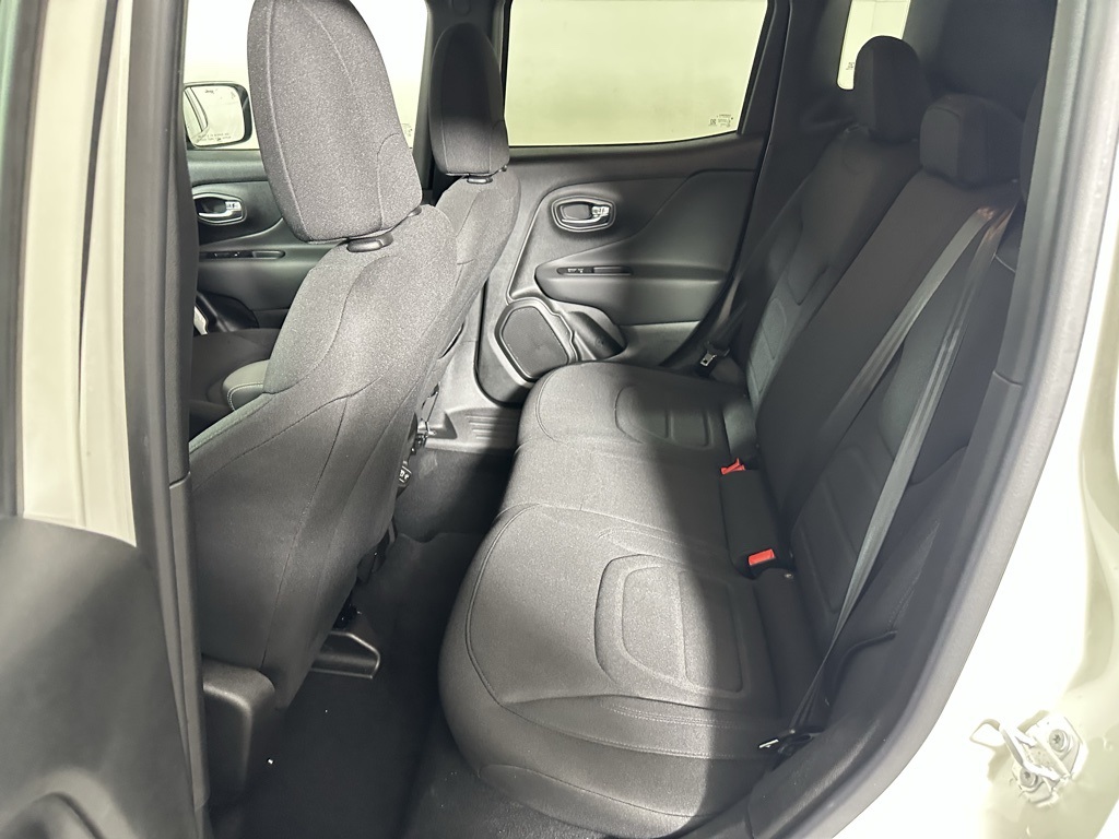2022 Jeep Renegade Latitude photo 20