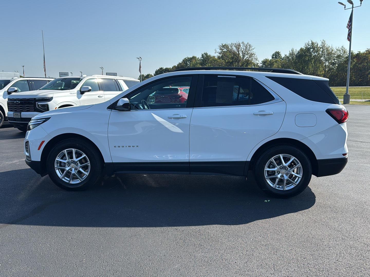 2022 Chevrolet Equinox LT photo 3