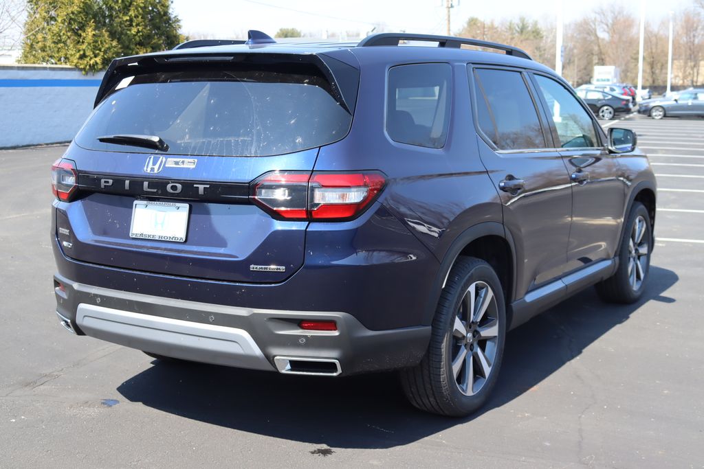 2025 Honda Pilot Touring photo 4