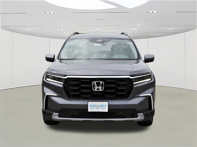 2025 Honda Pilot Touring photo 2