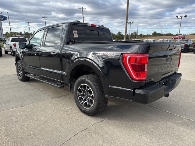 2023 Ford F-150 XLT photo 3