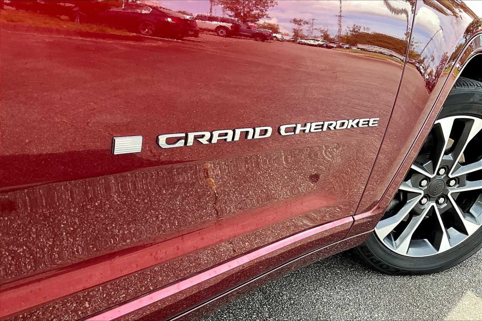 2023 Jeep Grand Cherokee Overland photo 29