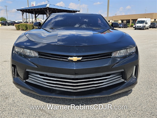 2018 Chevrolet Camaro 1LT photo 2