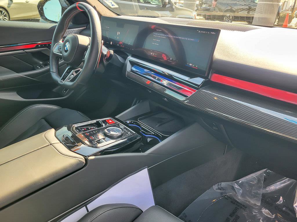 2025 BMW M5 - Image 27
