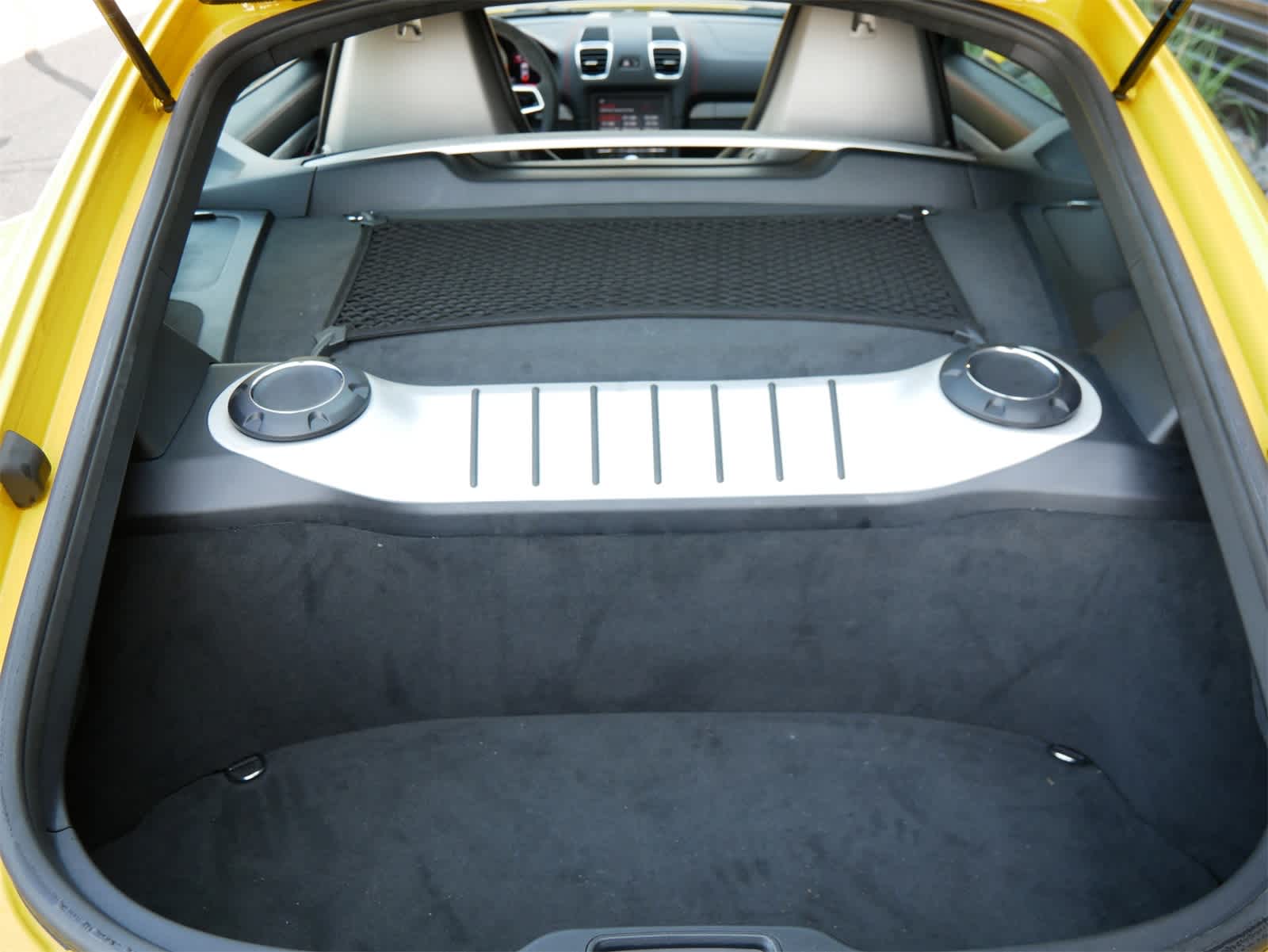 2016 Porsche Cayman GT4 photo 8