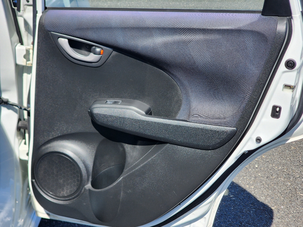 2010 Honda Fit Sport photo 21