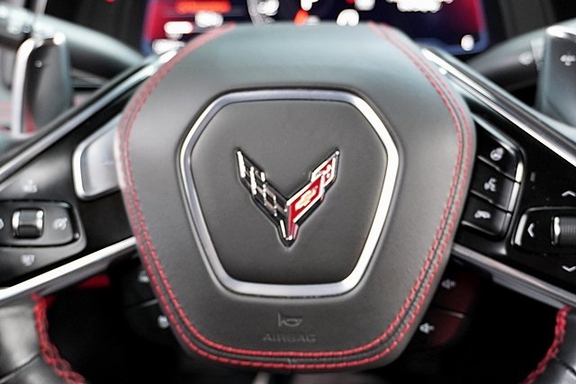 Used 2021 White Chevrolet Stingray image 35