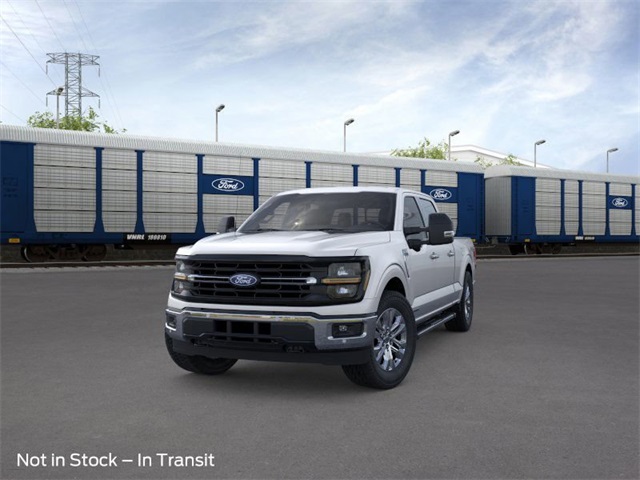 2025 Ford F-150 XLT photo 2