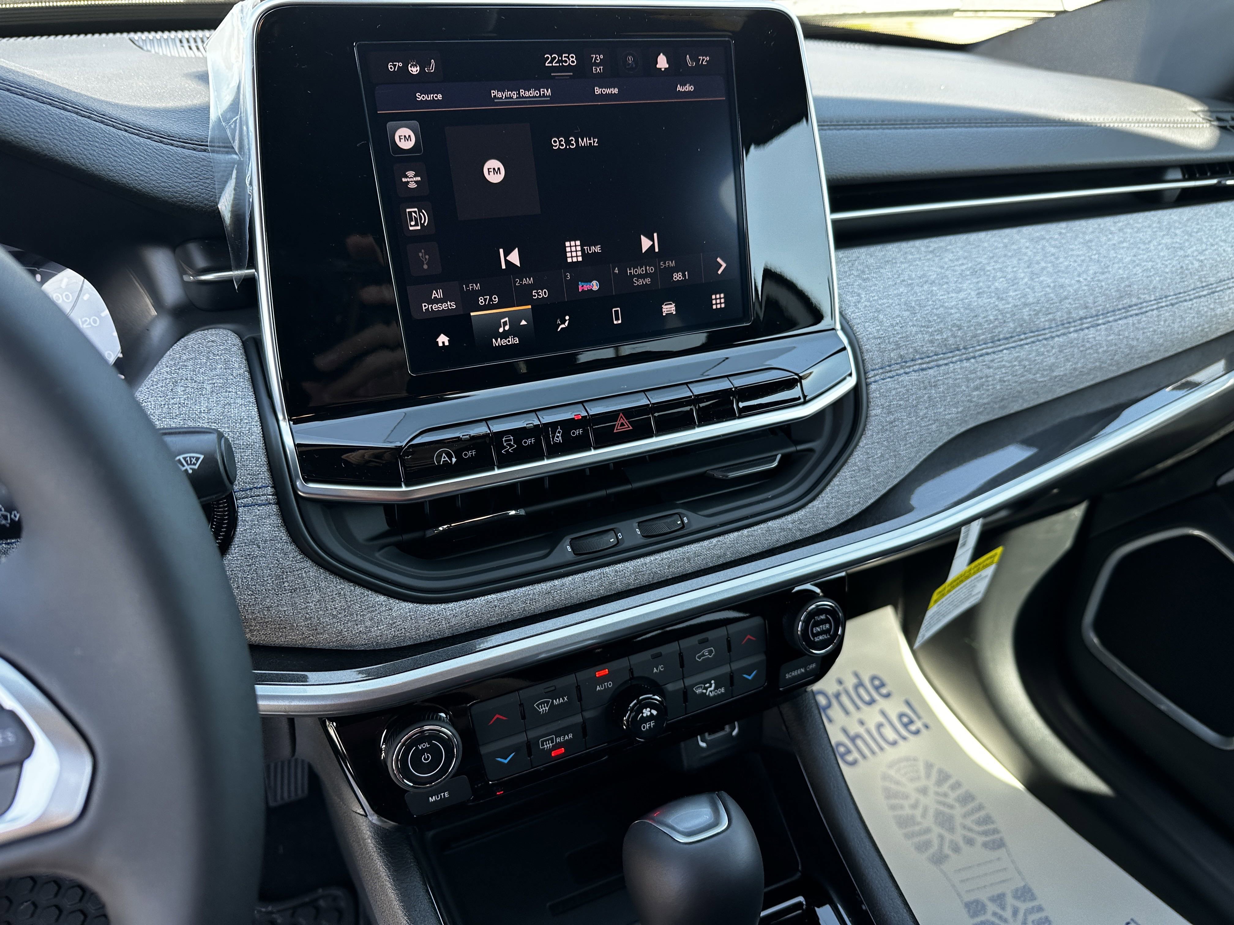 2025 Jeep Compass Latitude photo 6