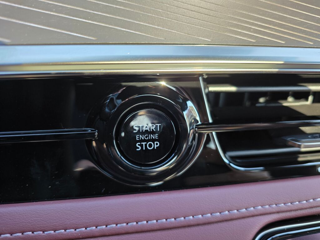2026 Infiniti QX80 photo 28