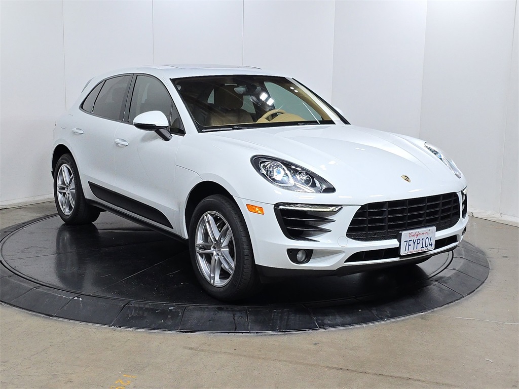 2015 Porsche Macan S photo 3