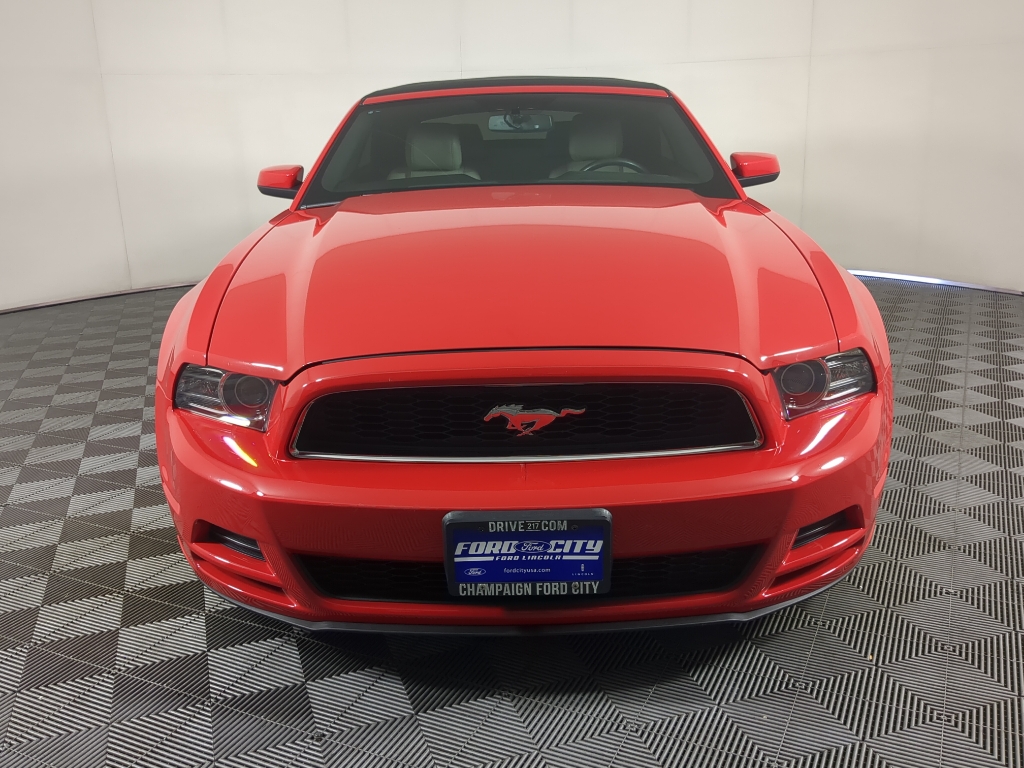 2013 Ford Mustang V6 Premium photo 11