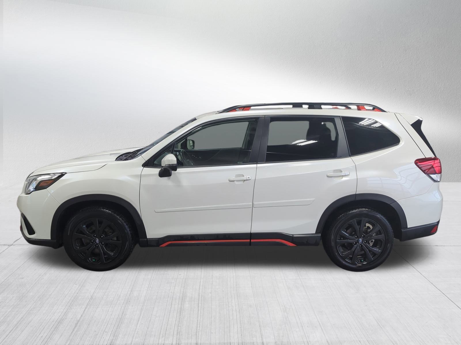 2022 Subaru Forester Sport photo 2
