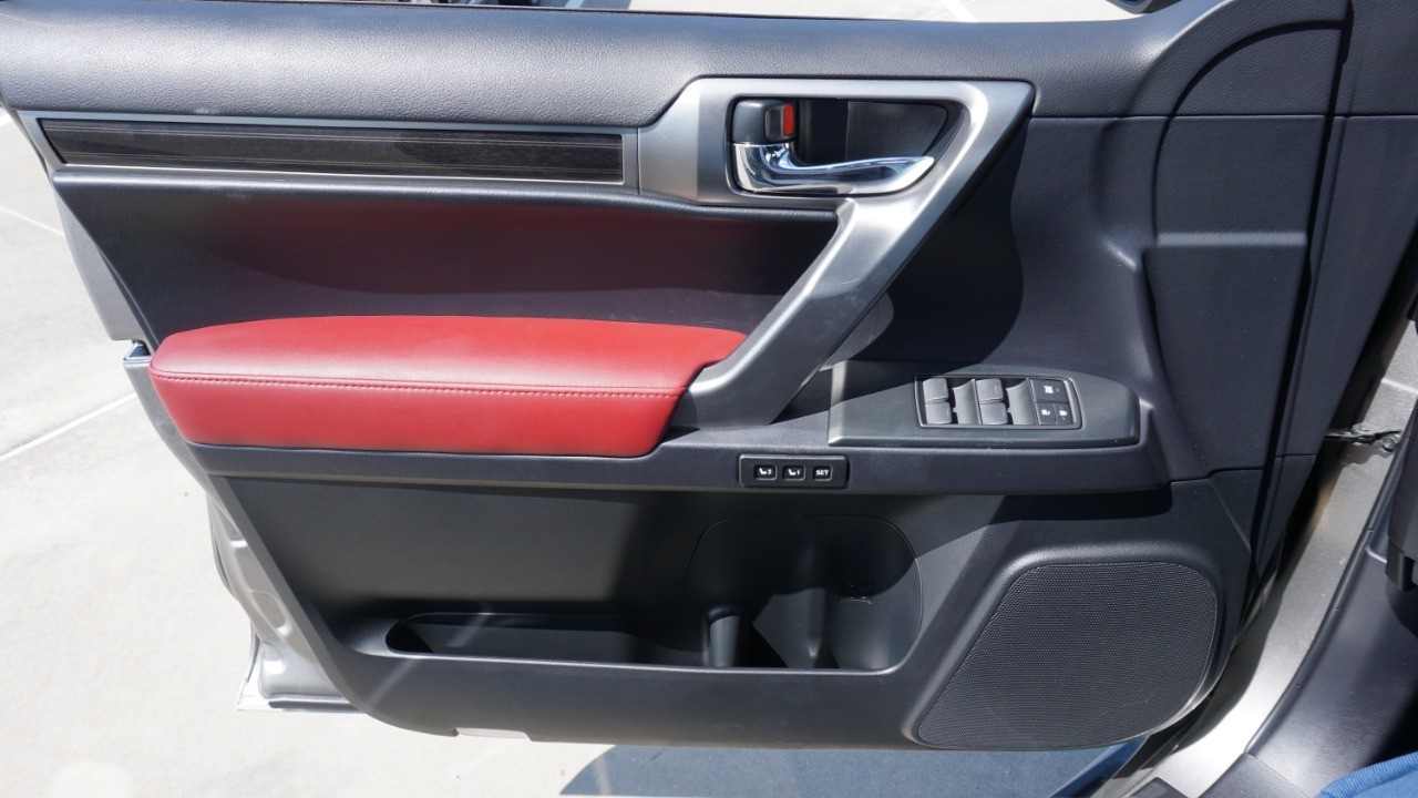 2023 Lexus GX Premium photo 21