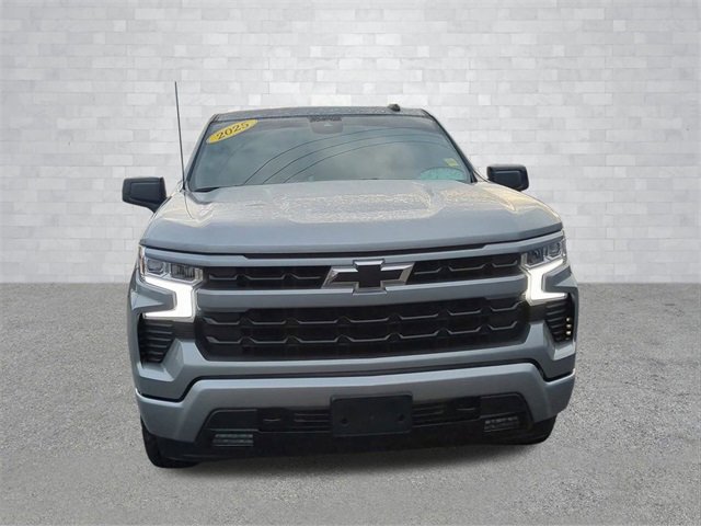 2025 Chevrolet Silverado 1500 RST photo 3