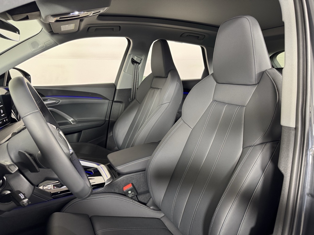 2025 Audi Q5 2.0T Premium Plus photo 3