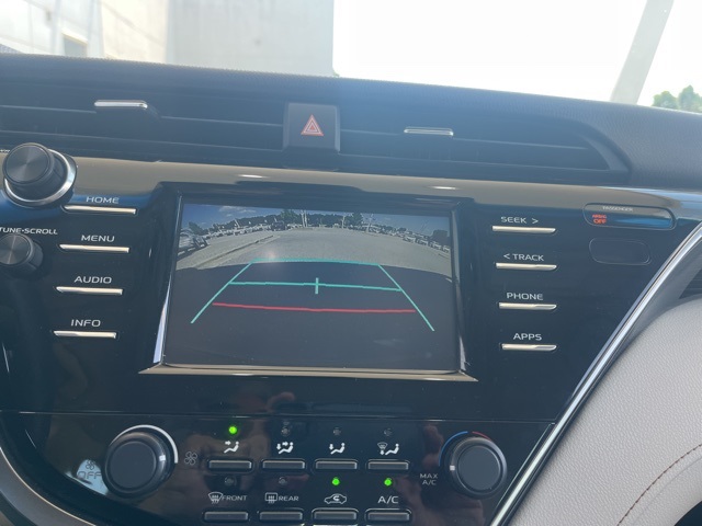 2018 Toyota Camry LE photo 14