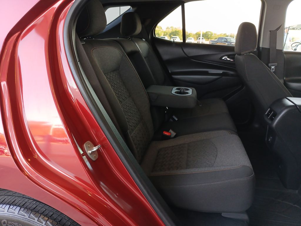 2022 Chevrolet Equinox LT photo 27