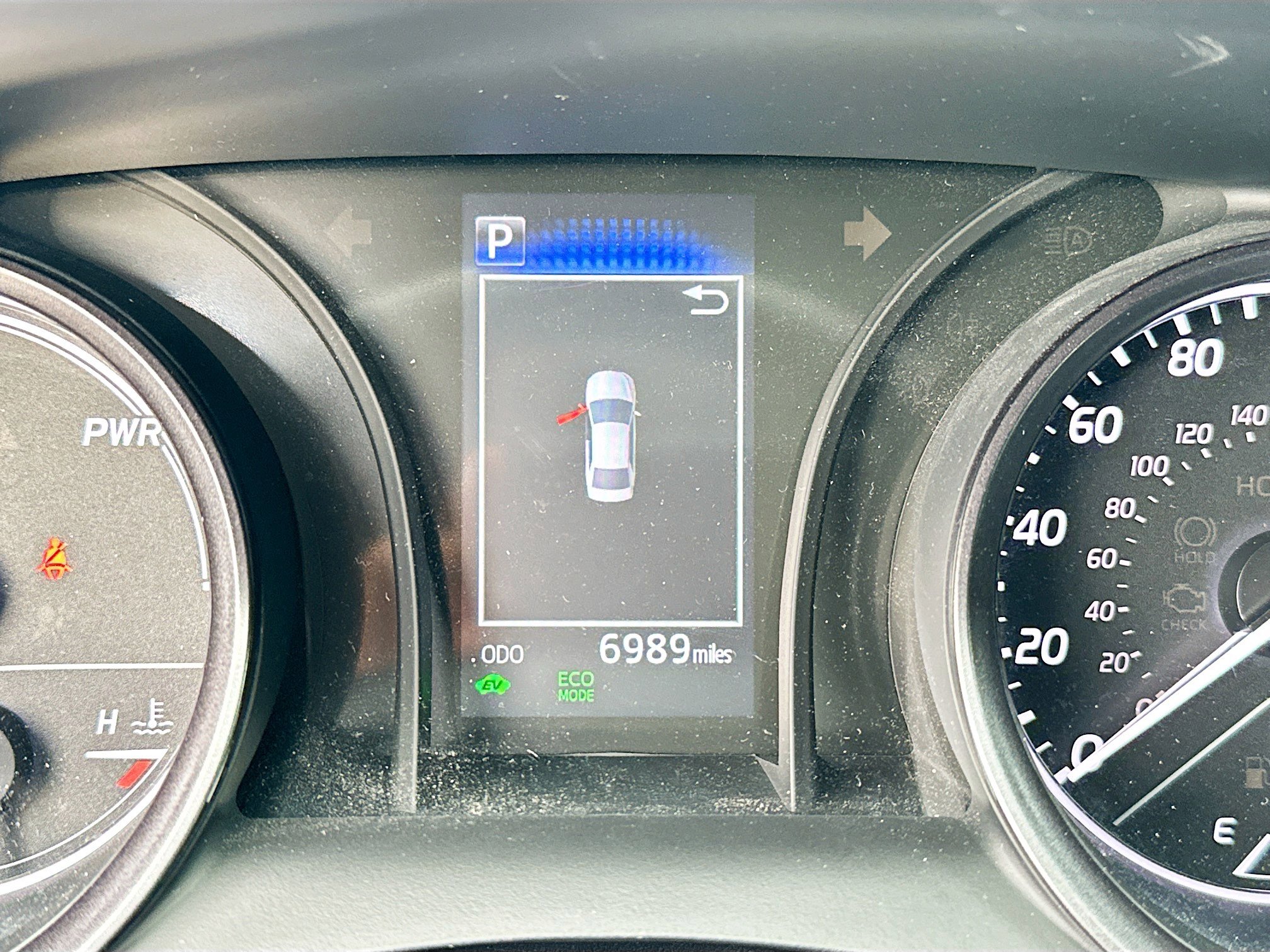 2024 Toyota Camry SE photo 12