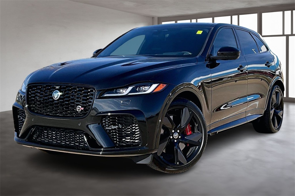 2024 Jaguar F-PACE SVR's photo