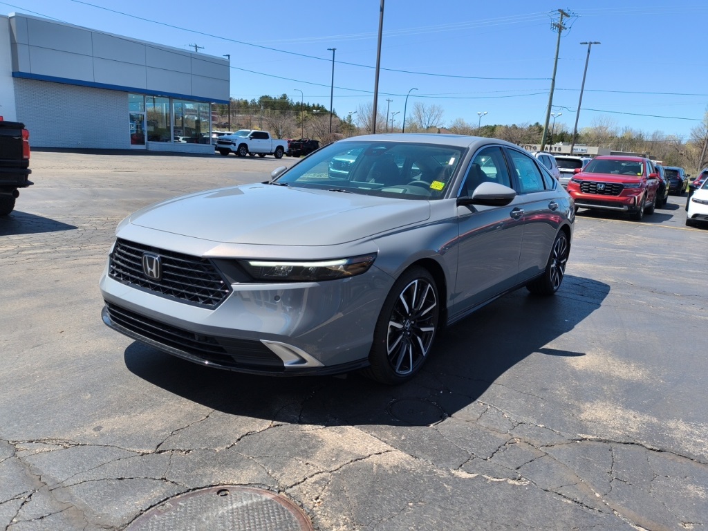 2025 Honda Accord Hybrid Touring photo 2