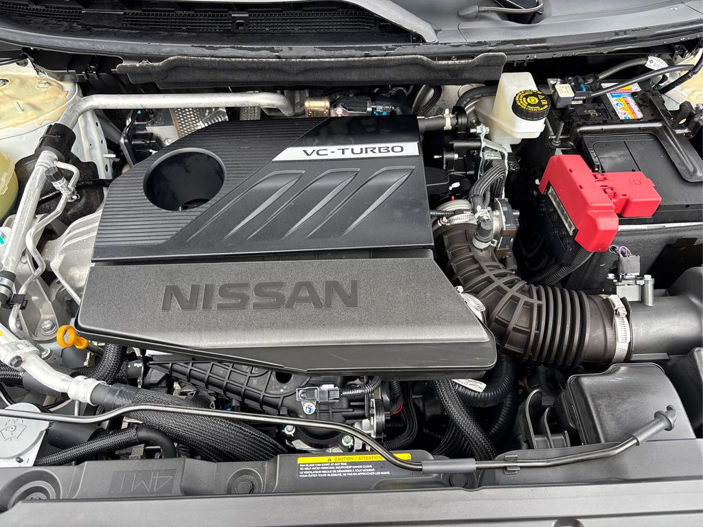 2025 Nissan Rogue SV photo 13
