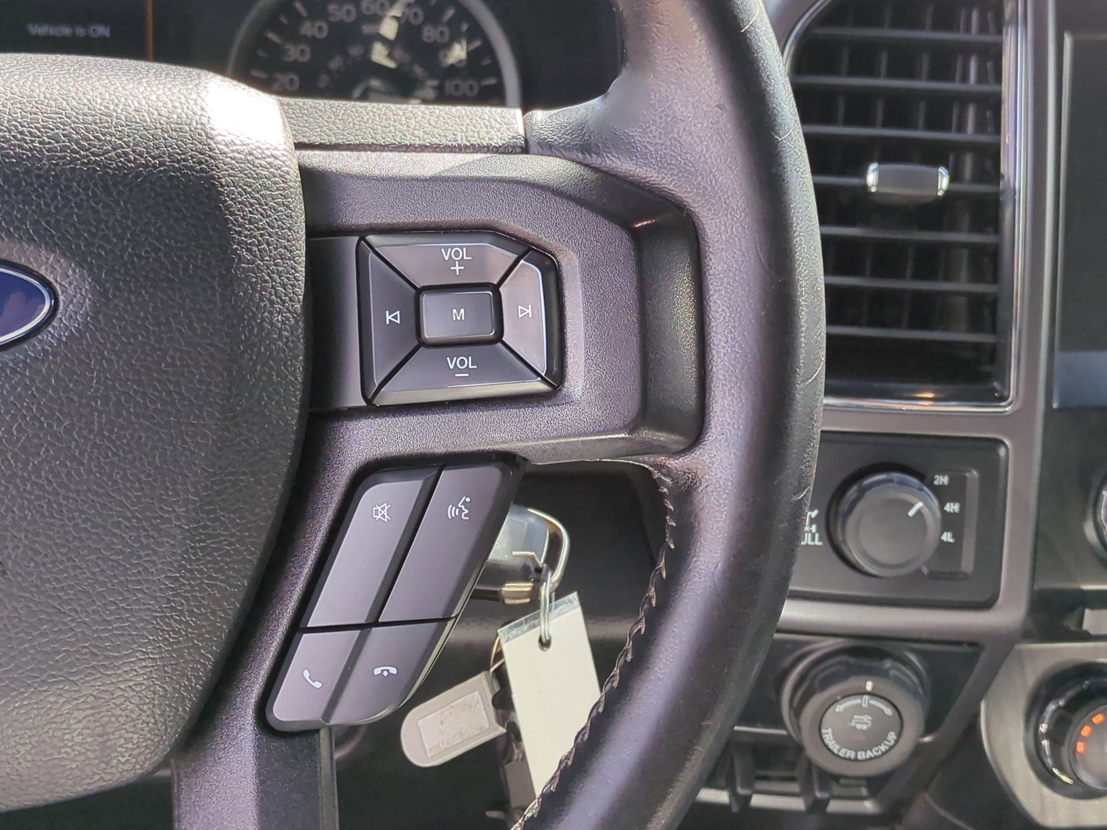 2017 Ford F-150 XLT photo 13