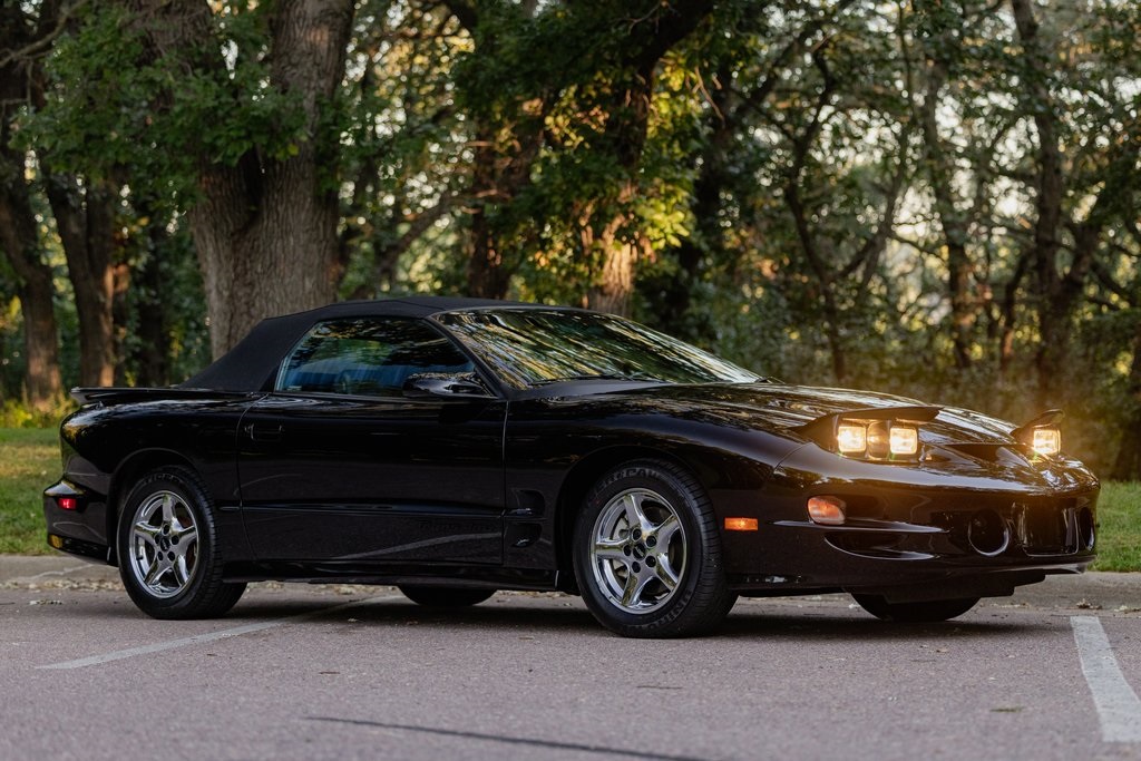 2002 Pontiac Firebird TRANS AM photo 8