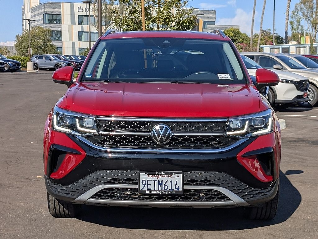 2023 Volkswagen Taos SEL photo 3