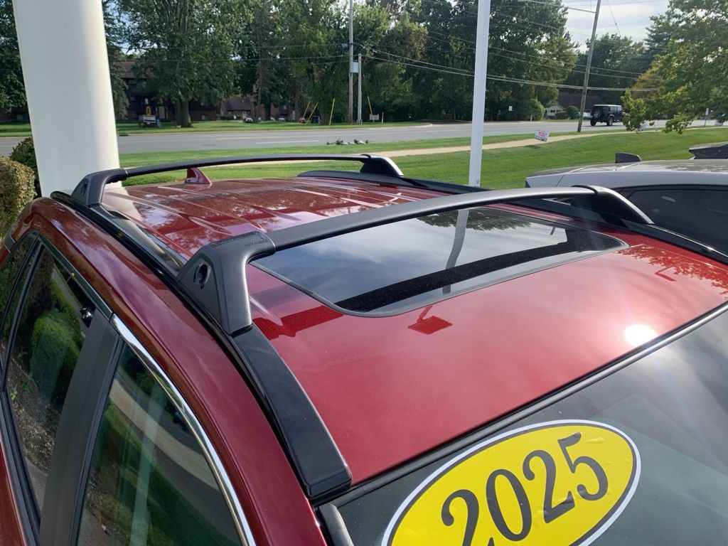 2025 Toyota RAV4 XLE photo 6