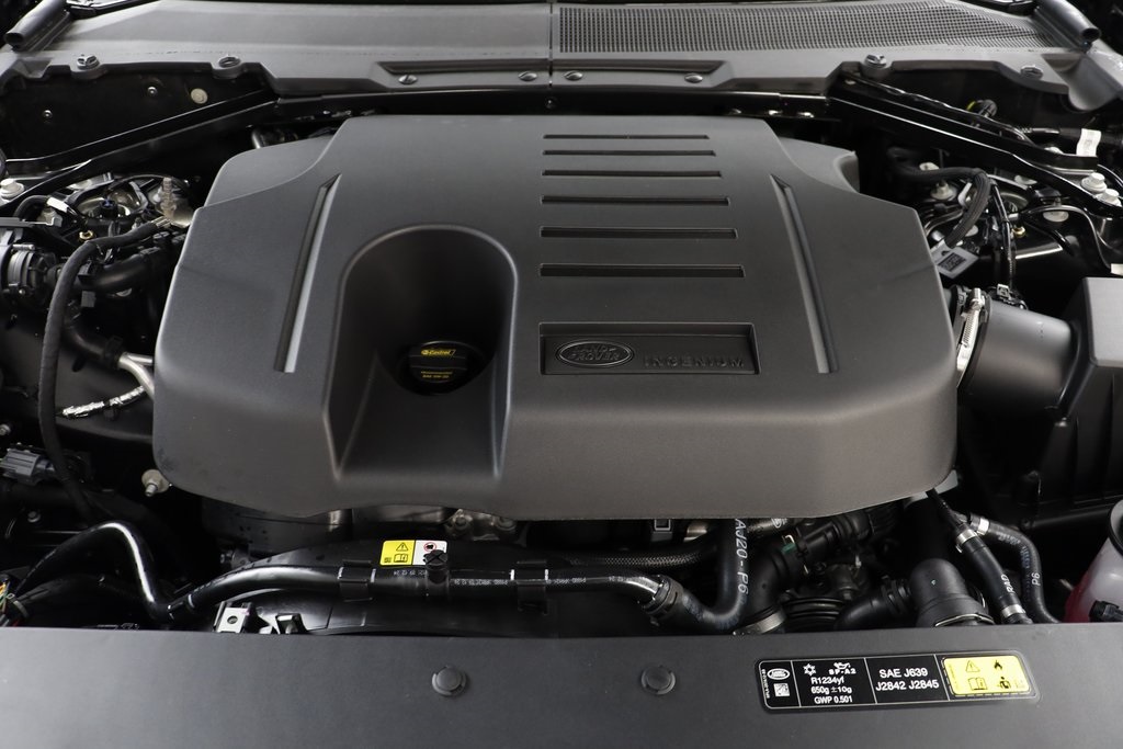 2025 Land Rover Defender 110 X-Dynamic SE photo 21
