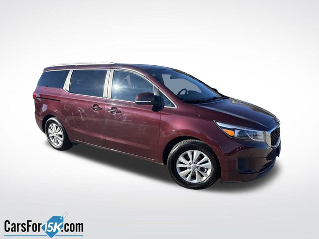 2016 Kia Sedona LX's photo