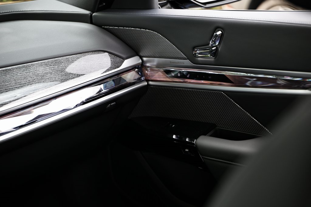 2025 Bmw 740i photo 26