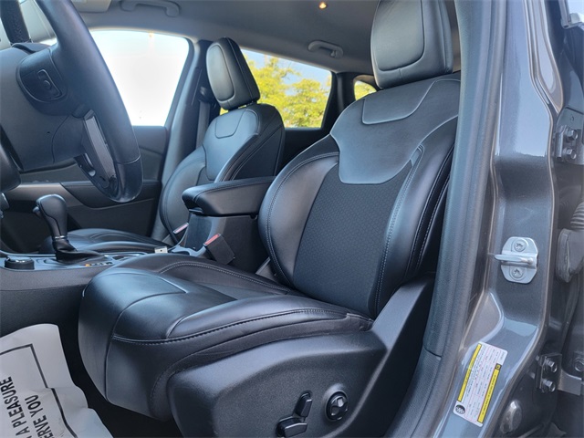 2020 Jeep Cherokee Latitude photo 13