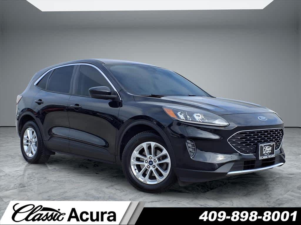 2021 Ford Escape SE's photo