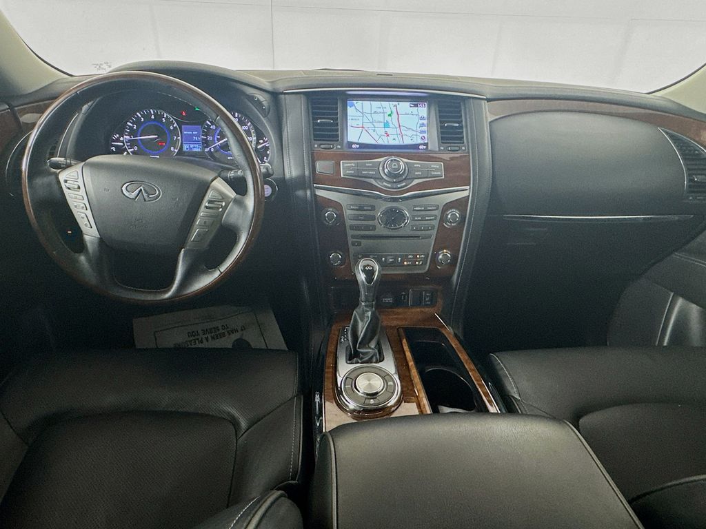 2019 Infiniti QX80 Luxe photo 24