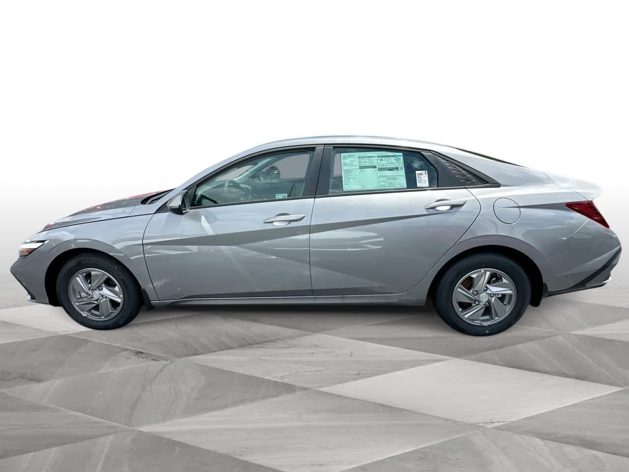 2025 Hyundai Elantra SE photo 4
