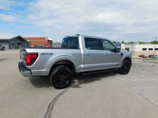 2025 Ford F-150 XLT photo 3