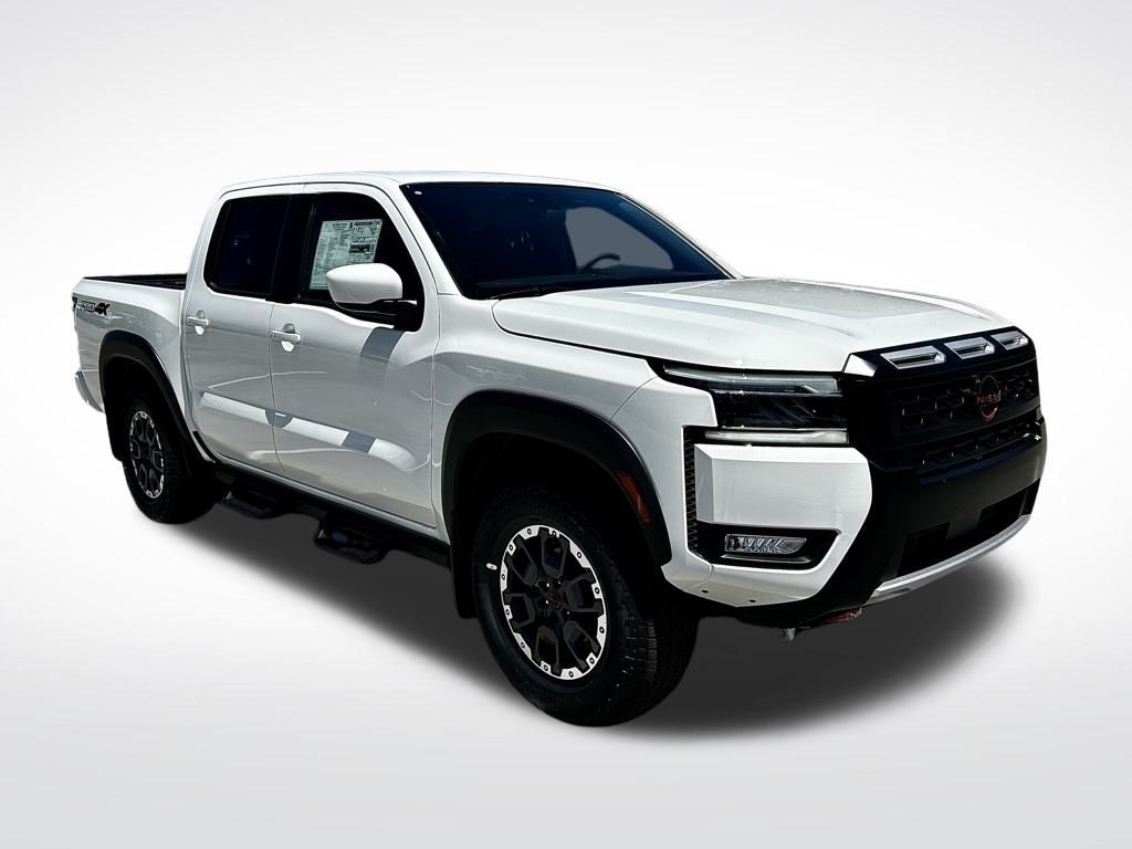 2025 Nissan Frontier PRO-4X photo 2